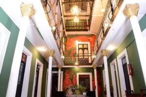 1825hotel_luces
